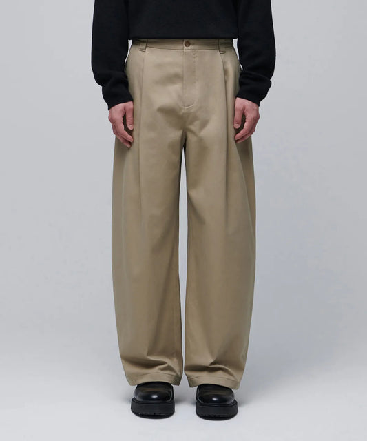 Curved Wide Chino pants [beige]